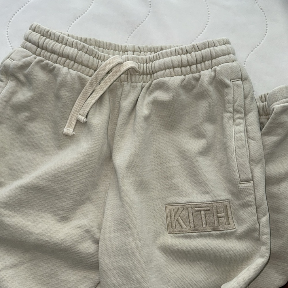 Kith oversized sweatpants cream Unisex